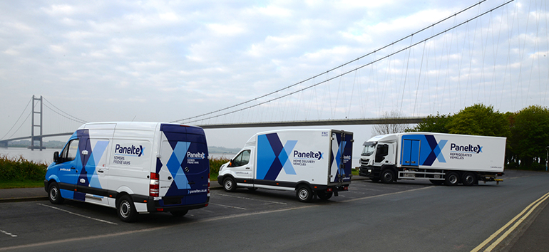 3 véhicules Paneltex